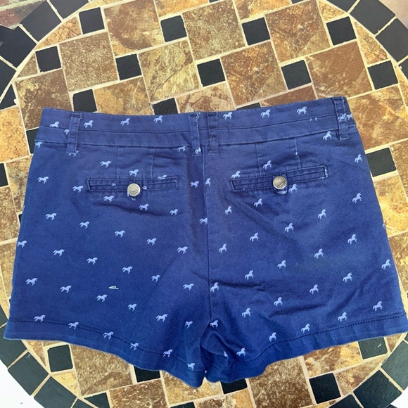 Harper Womens Shorts Size Medium blue unicorn Whimsical inseam 3 stretch - Picture 2 of 9